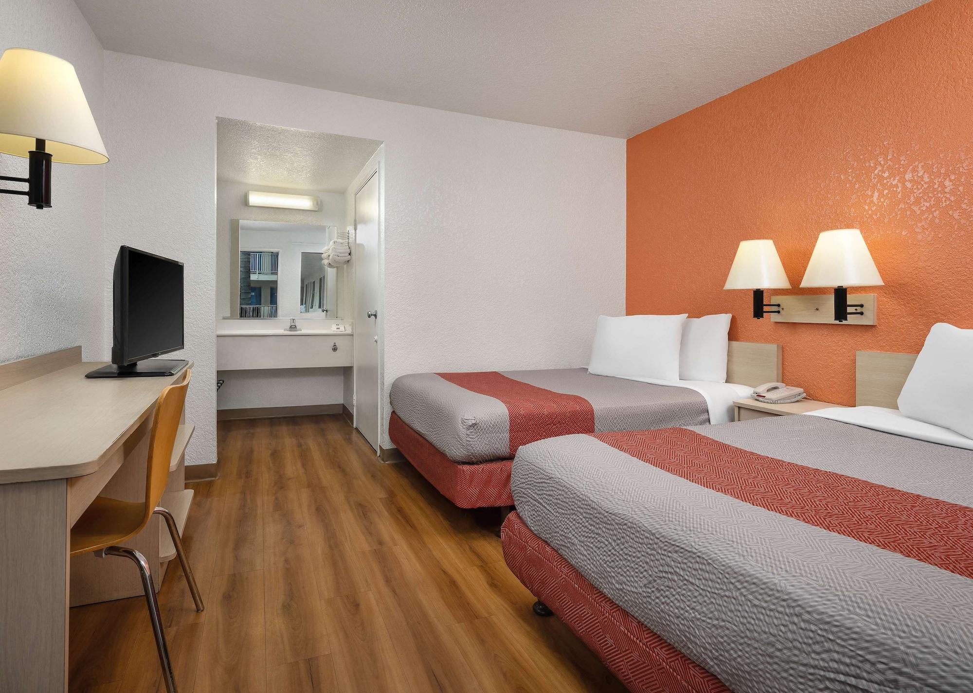 Motel 6-Buena Park, Ca - Knotts Berry Farm - Disneyland Exteriér fotografie