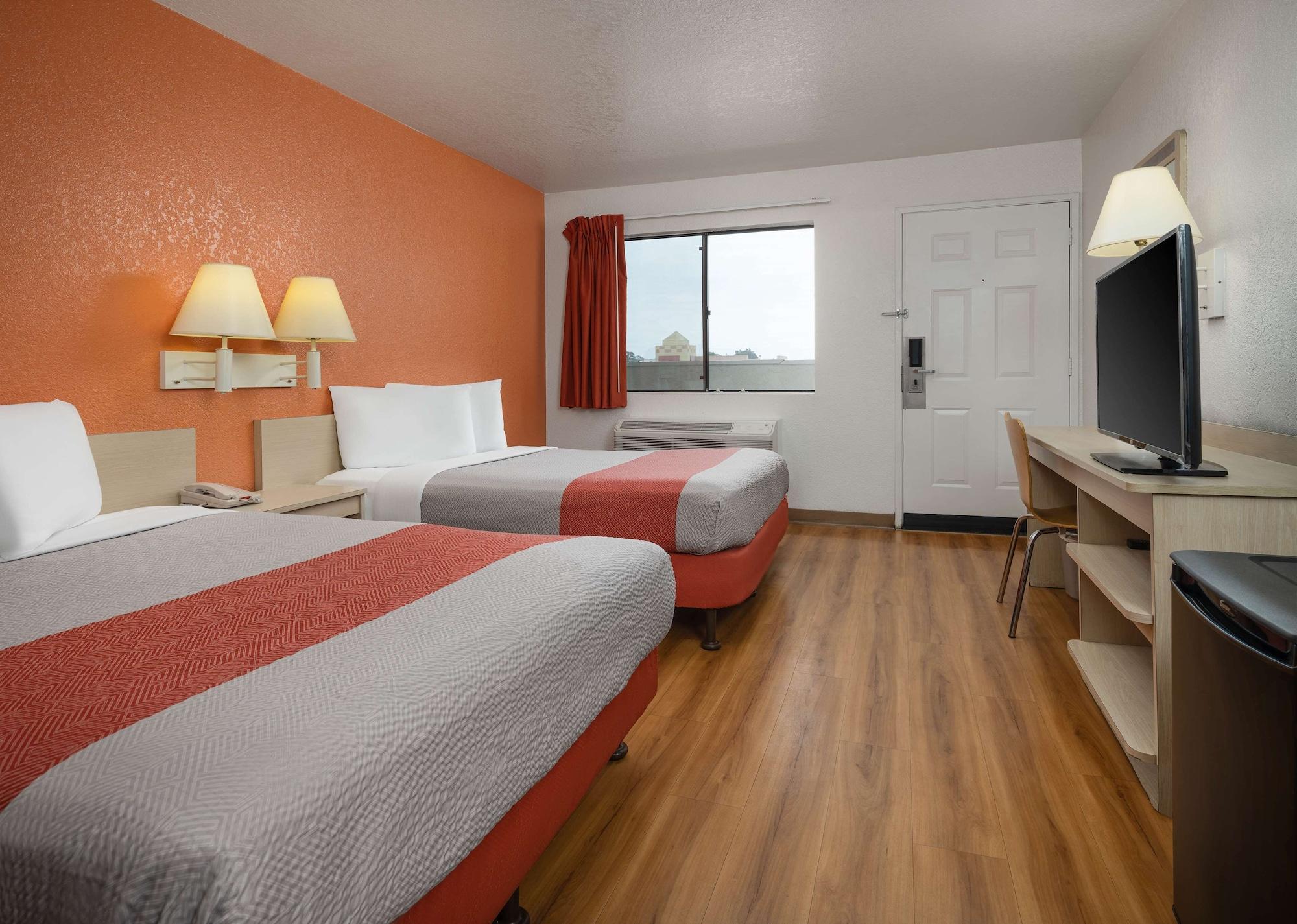 Motel 6-Buena Park, Ca - Knotts Berry Farm - Disneyland Exteriér fotografie