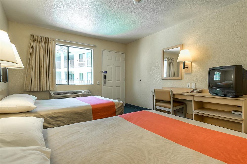 Motel 6-Buena Park, Ca - Knotts Berry Farm - Disneyland Exteriér fotografie