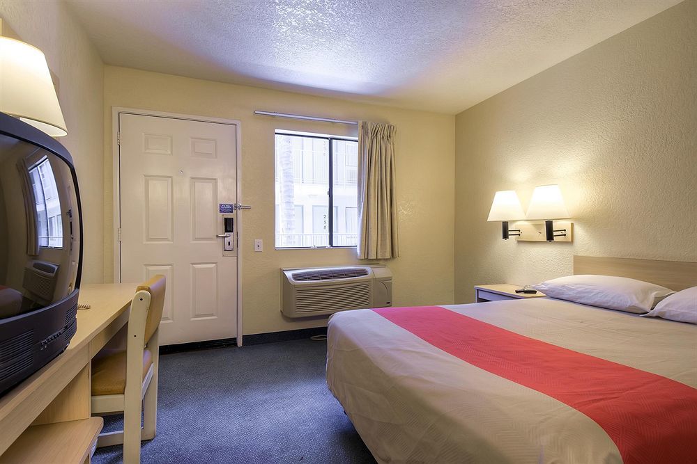 Motel 6-Buena Park, Ca - Knotts Berry Farm - Disneyland Exteriér fotografie
