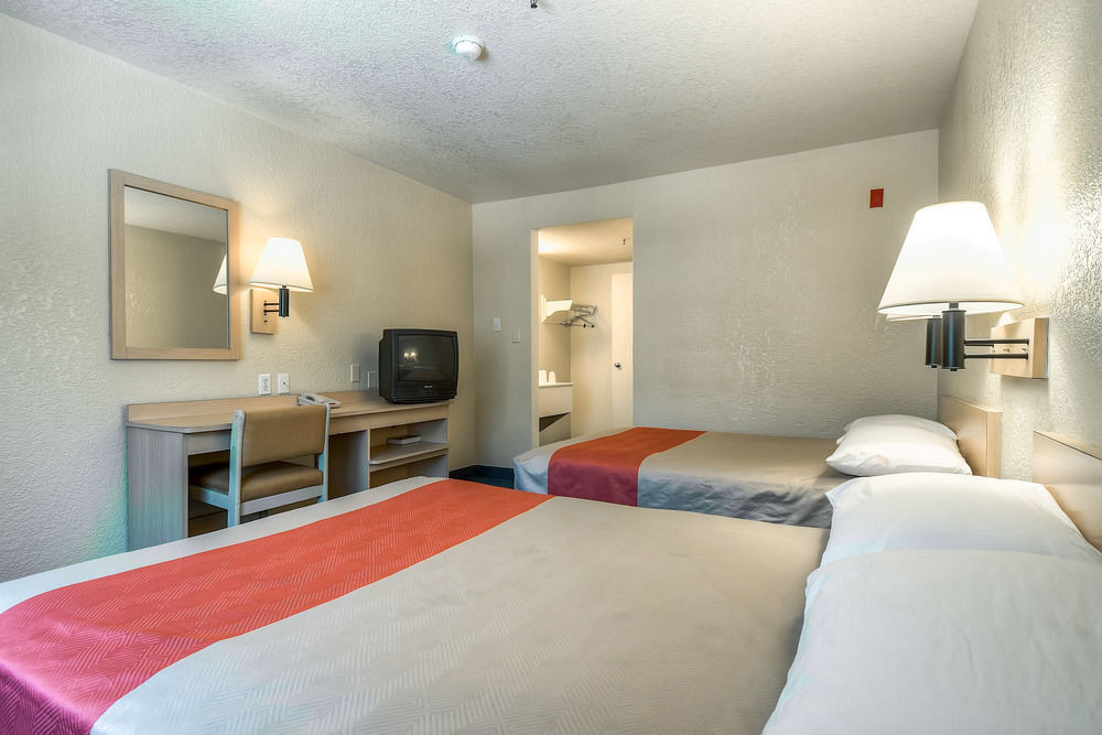 Motel 6-Buena Park, Ca - Knotts Berry Farm - Disneyland Exteriér fotografie